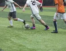 斯蒂尔术后,与德泽尔比,开展一小时,bet365官方网站,bet365公司,bet365,bet365赛事集团,bet365体育团队,bet365直播中心