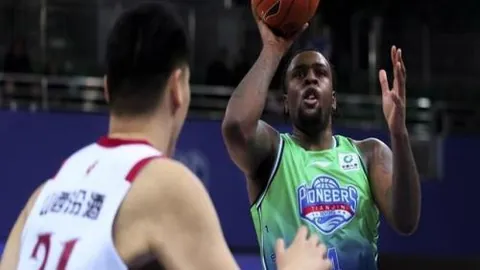 揭秘谢菲联崛起之谜：昨日激战4胜3，数据大逆袭背后的强大战力剖析！